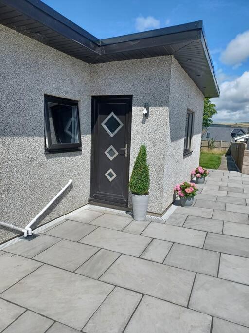 Beautiful Masons Hideaway Studio Apartment Bridgend  Buitenkant foto